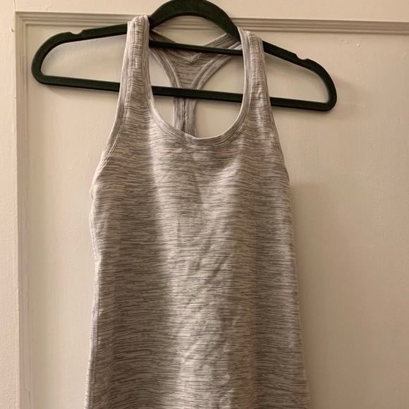 Lululemon tank top - Picture 2 of 4